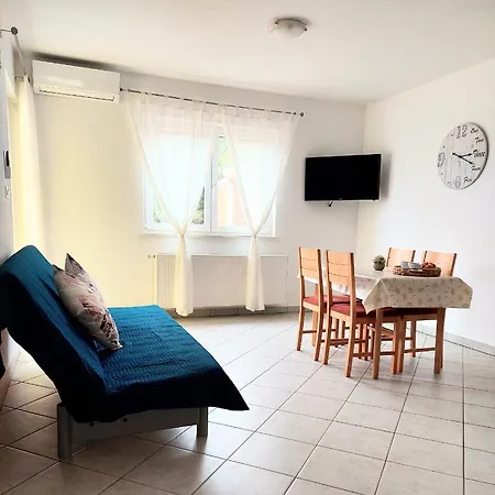 Dia Apartment Zaostrog