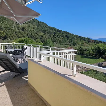 Dia Apartment Zaostrog